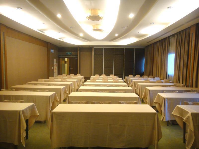 First Hotel Taipeh Exterior foto
